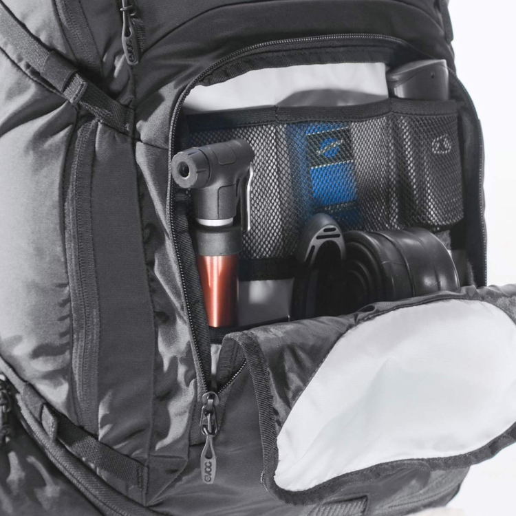 Duży plecak rowerowy Evoc Explorer PRO 30-Black