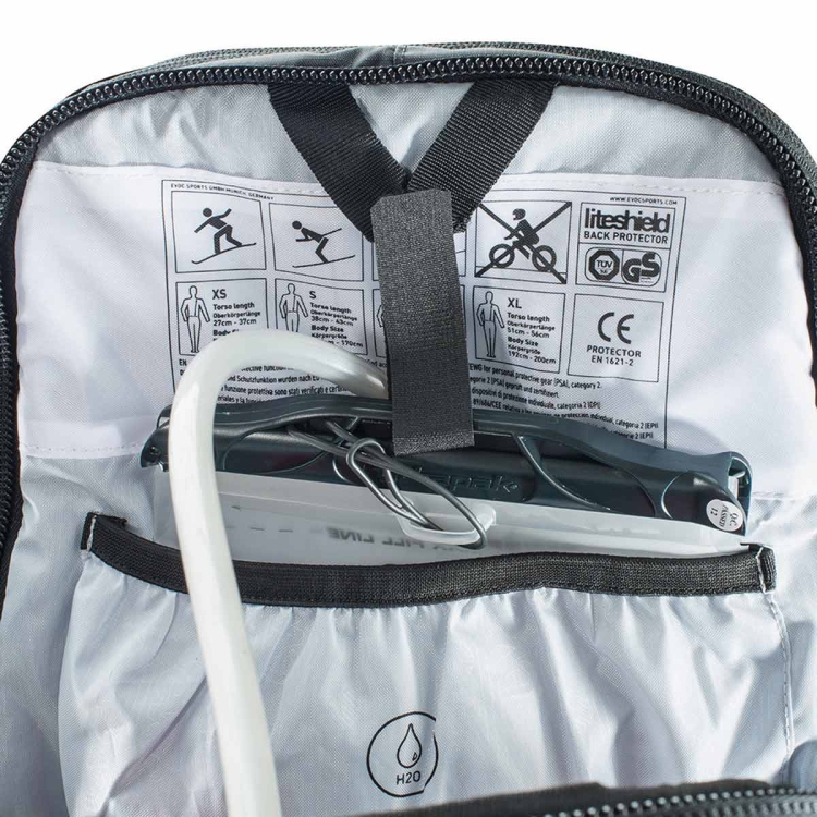 Rowerowy plecak z protektorem Evoc FR Trail BLACKLINE 20 M/L