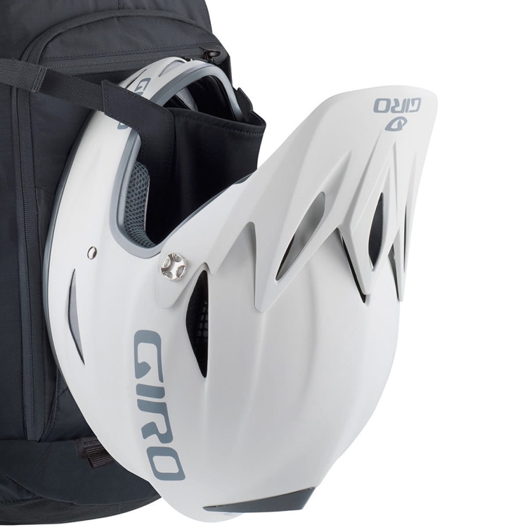 Rowerowy plecak z protektorem Evoc FR Trail BLACKLINE 20 M/L