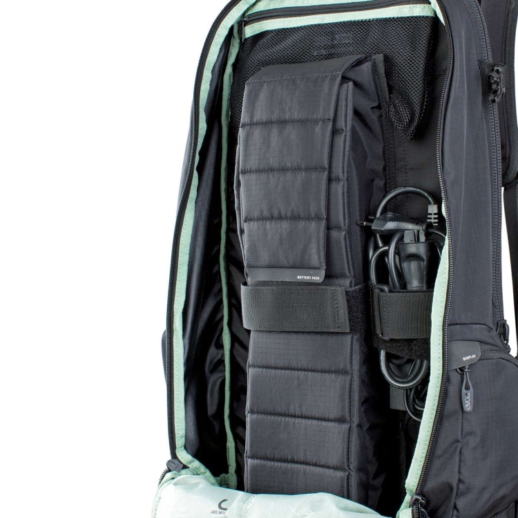 Plecak z protektorem Evoc FR Trail E-RIDE 20-Black M/L