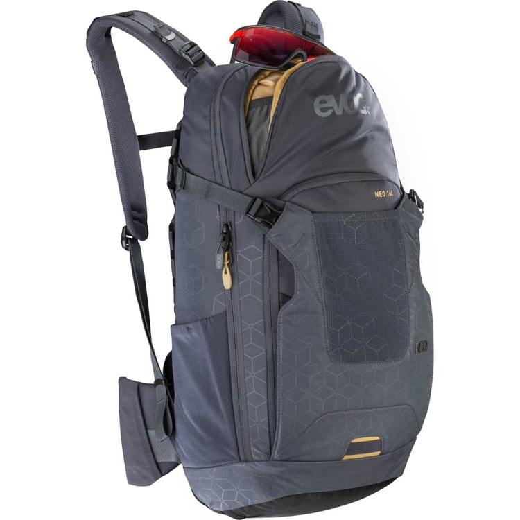 Rowerowy plecak z ochraniaczem Evoc Neo 16-Carbon Grey S/M