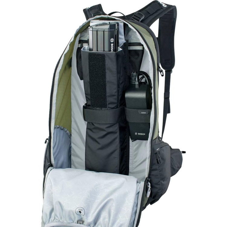 Plecak rowerowy z protektorem Evoc FR Tour E-RIDE 30 - Dark Olive-Black M/L