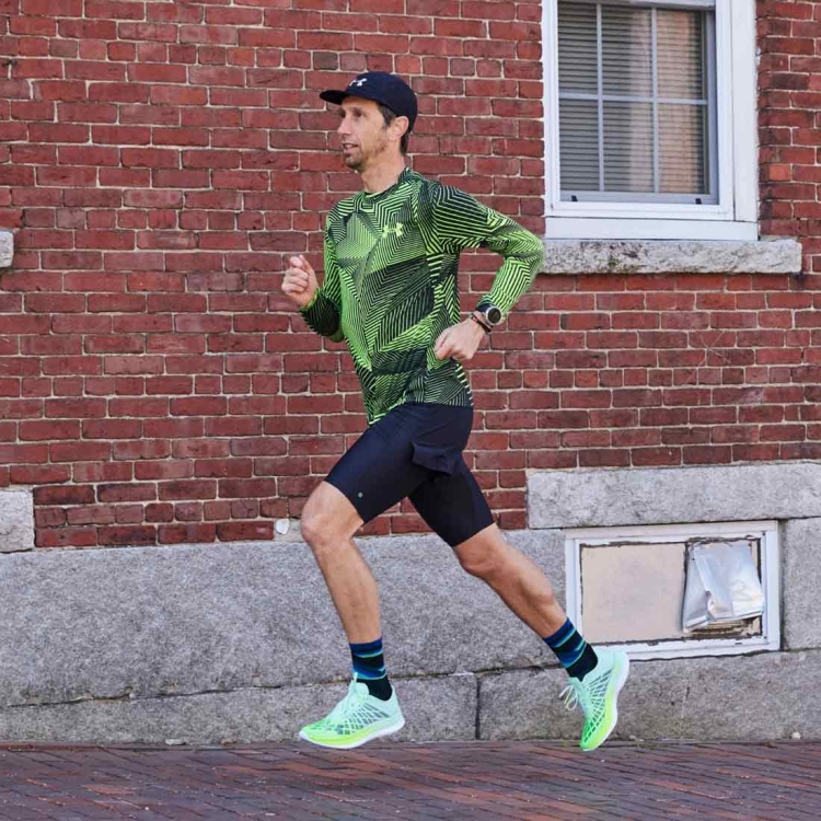 Skarpety Darn Tough Men's Bolt Micro Crew Ultra-Lightweight Running Sock - Black