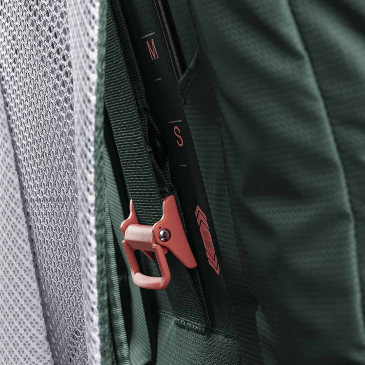 Damski plecak trekkingowy Deuter Futura Air Trek 55+10 SL - Grove-Ivy