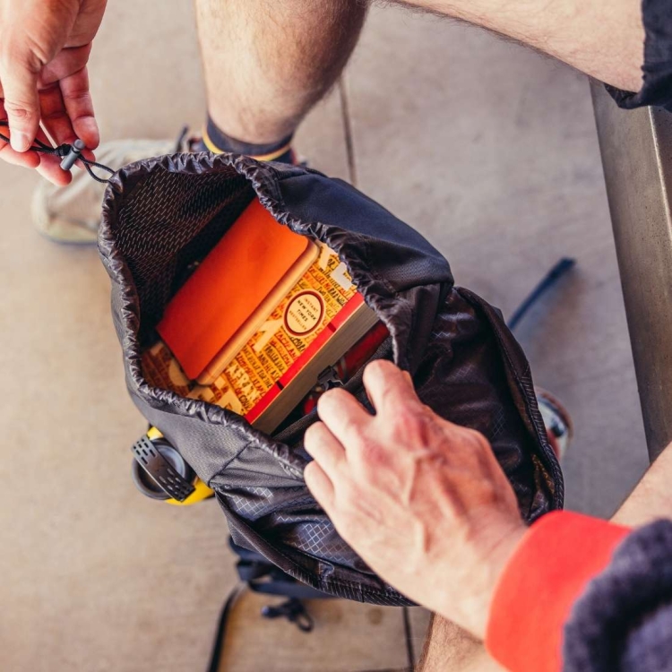 Uniwersalny plecak Gregory Nano 16 – Optic Black