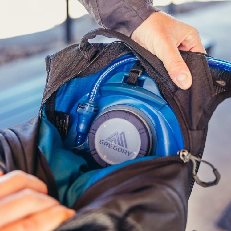 Uniwersalny plecak Gregory Nano 18 – Rio Blue