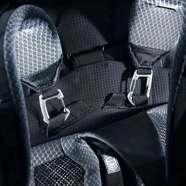 Dwukomorowy plecak turystyczny Deuter Aircontact Pro 75+10 - Black