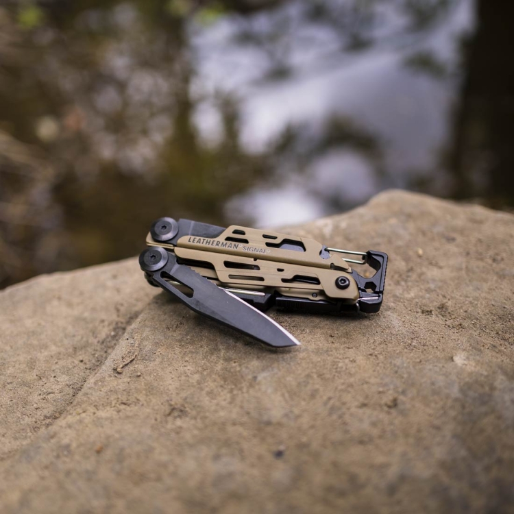 Multitool Leatherman Signal - Coyote Tan