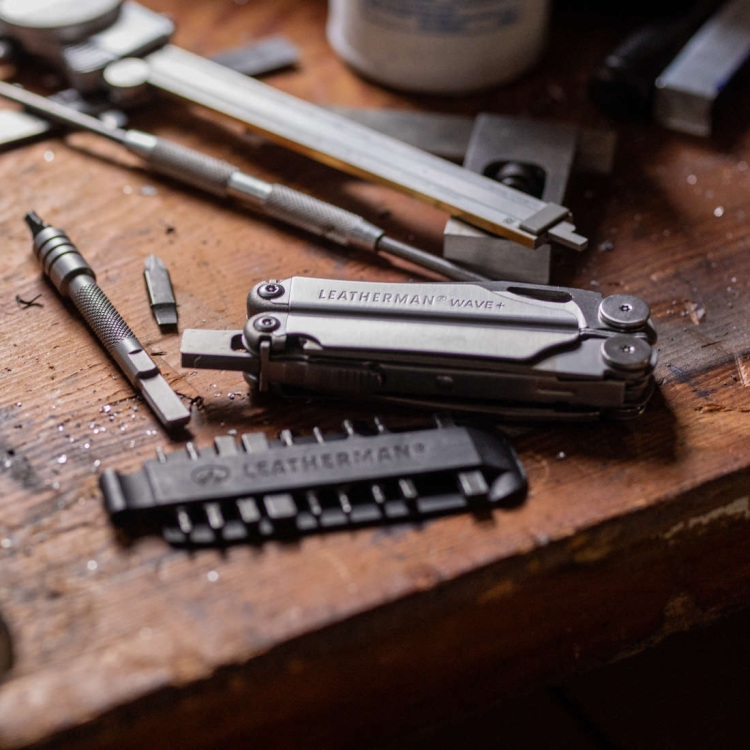 Multitool Leatherman Wave Plus - Stainless Steel