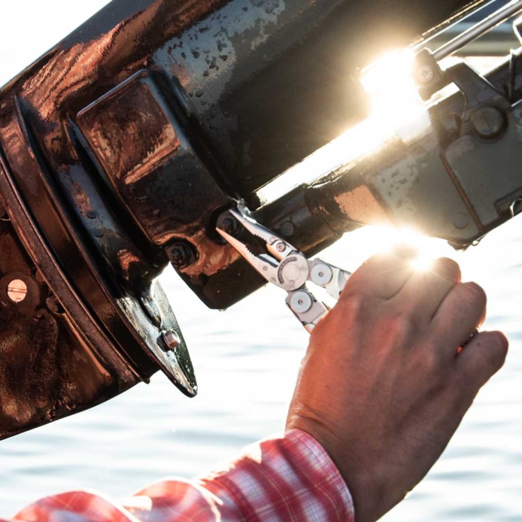 Multitool Leatherman Wave Plus - Stainless Steel