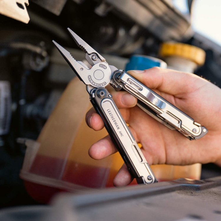 Multitool Leatherman ARC - Black DLC & Stainless Steel