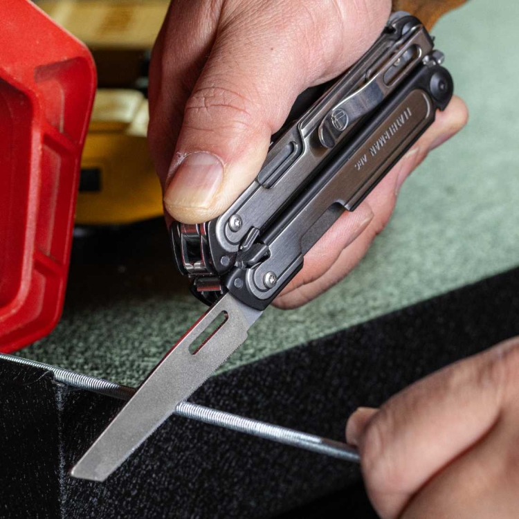 Multitool Leatherman ARC - Black DLC & Stainless Steel