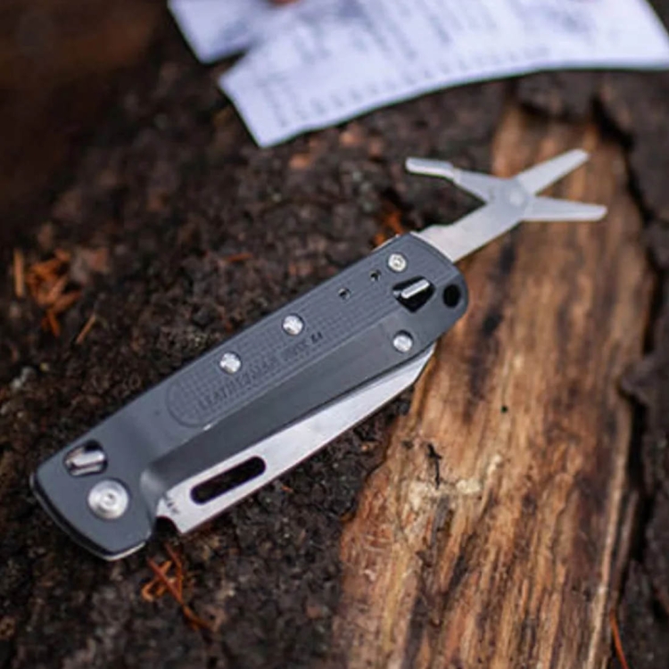 Scyzoryk wielofunkcyjny Leatherman FREE K4 - Gray