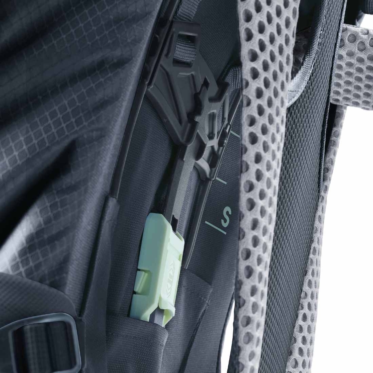 Damski plecak trekkingowy Deuter Futura Pro 34 SL - Black
