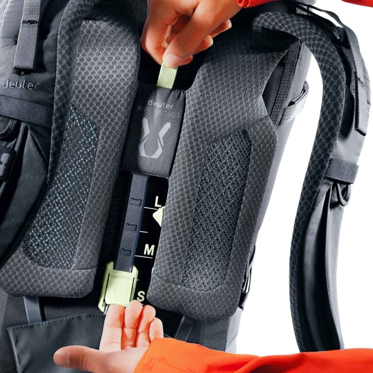 Plecak turystyczny Deuter Aircontact Core 60+10 - Black