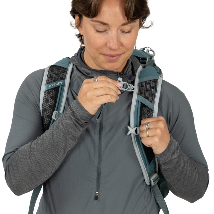 Lekki plecak turystyczny Osprey Hikelite 26 – Graphite Purple