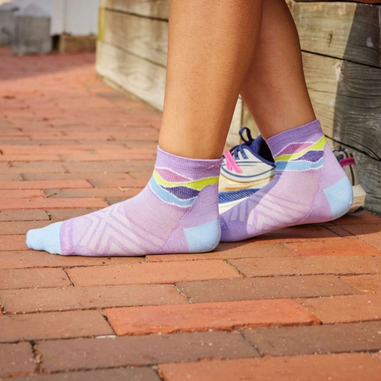 Skarpety Darn Tough Women's Run Quarter Ultra-Lightweight Running Sock – Lavender