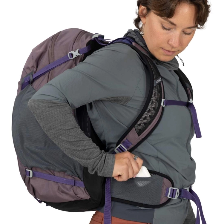 Lekki plecak turystyczny Osprey Hikelite 28 – Graphite Purple