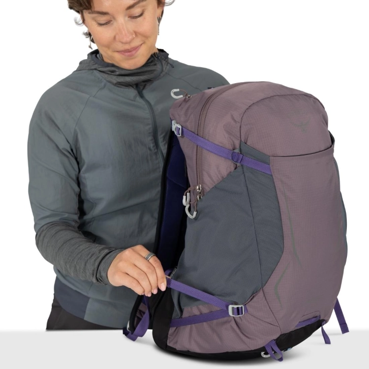 Lekki plecak turystyczny Osprey Hikelite 28 – Graphite Purple