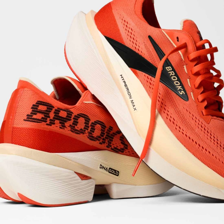 Męskie buty do biegania Brooks Hyperion Max 4 – Tigerlily/Wood Ash/Black
