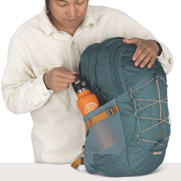 Pojemny plecak na laptopa Osprey Quasar – Torrent Blue Heather