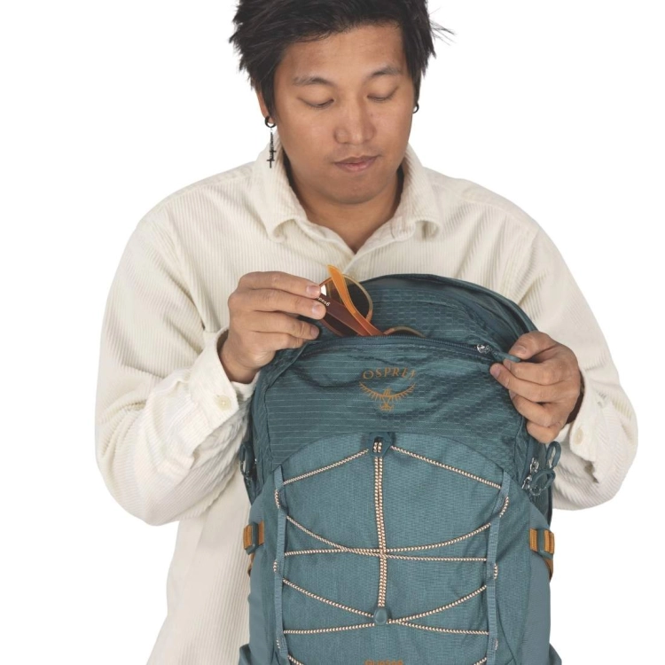 Pojemny plecak na laptopa Osprey Quasar – Torrent Blue Heather