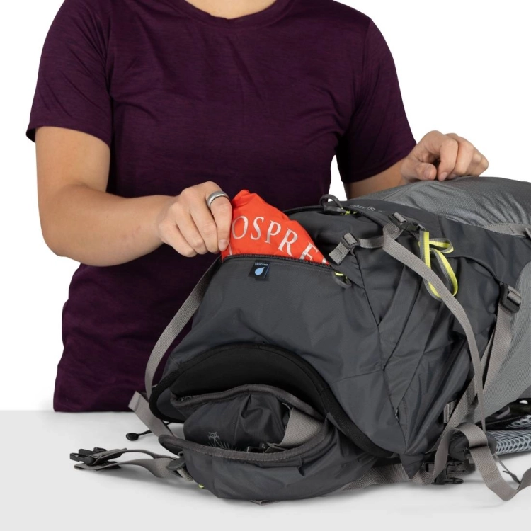 Dwukomorowy plecak damski Osprey Sirrus 36 – Medium Grey
