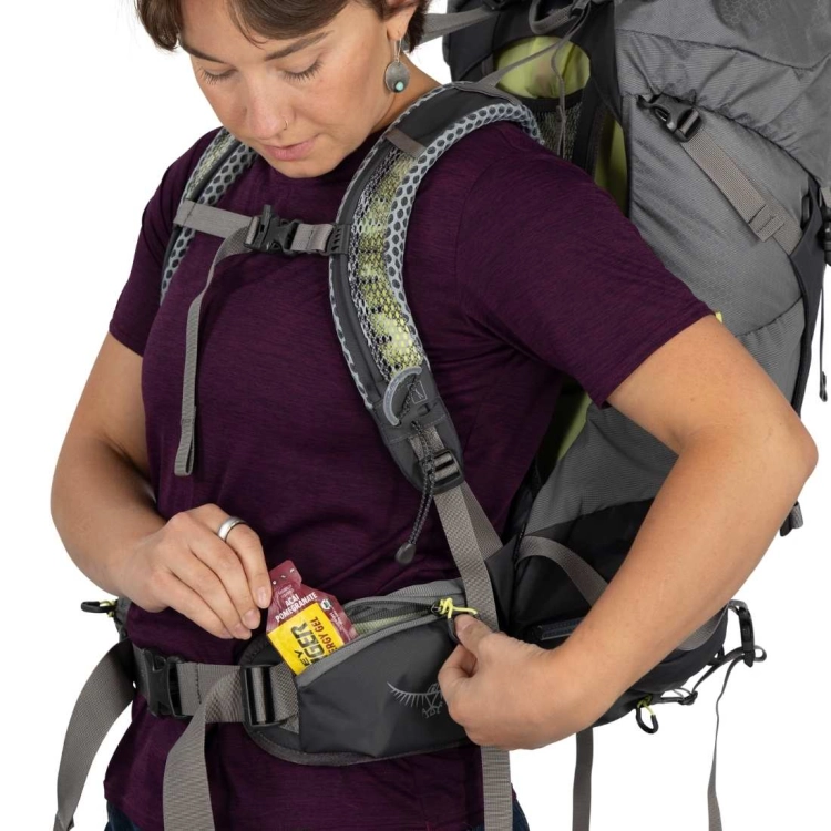 Dwukomorowy plecak damski Osprey Sirrus 36 – Medium Grey