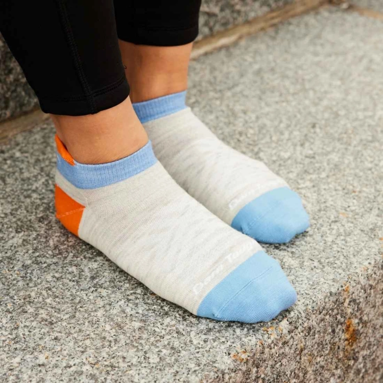 Skarpety Darn Tough Women's Run No Show Tab Ultra-Lightweight Running Sock – Zenith