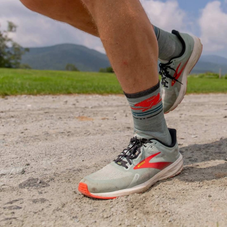 Skarpety Darn Tough Men's Pacer Micro Crew Ultra-Lightweight Running Sock – Seafoam