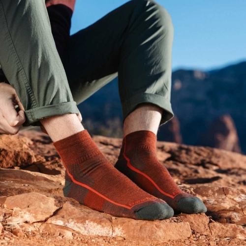 Męskie skarpety trekkingowe Darn Tough Men's Hiker Quarter Midweight Hiking Sock – Chestnut